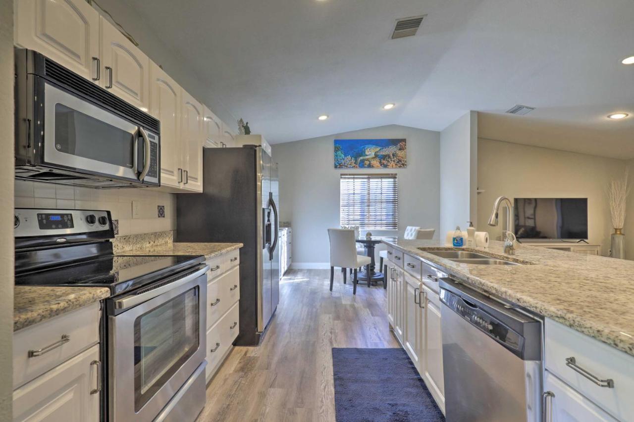 Near Beaches And Dining Palm Harbor Gem With Pool Luaran gambar